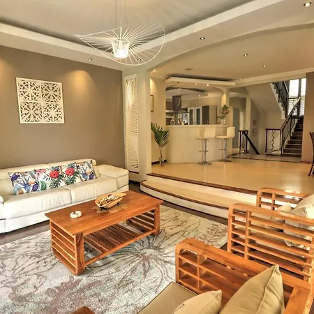 HappInès Villa 3 bedroom Luxury Villa with private pool, near all amenities&beaches Grand Baie Extérieur photo