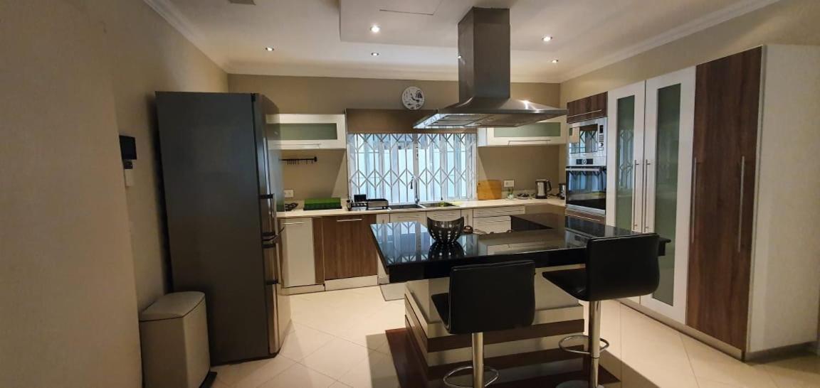 Happinès 3 Bedroom Luxury With Private Pool, Near Amenities&beaches Grand Baie