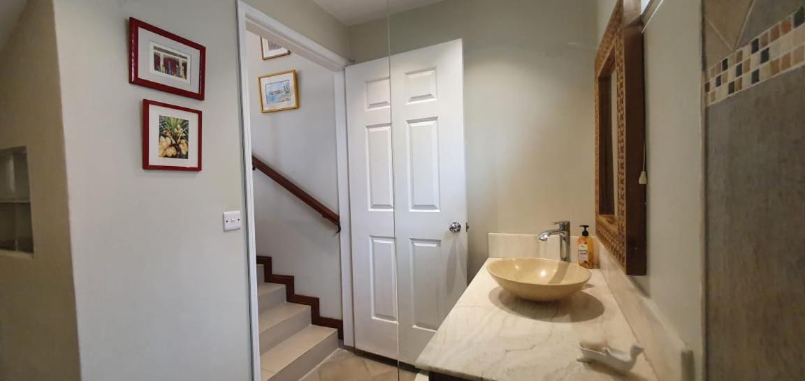 Happiness 3 Bedroom Luxury With Private Pool, Near Amenities And Beaches Mauritius Grand Baie