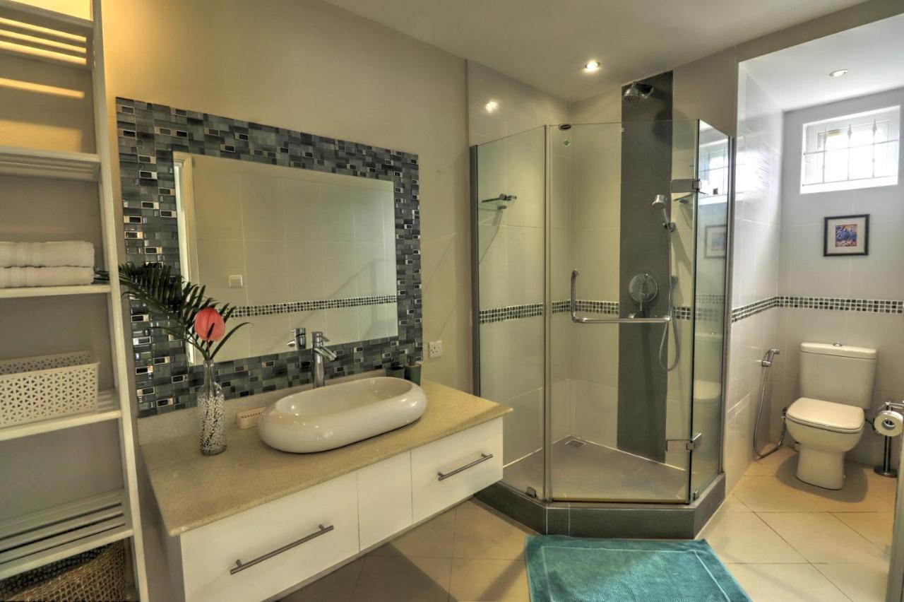 Happinès 3 Bedroom Luxury With Private Pool, Near Amenities&beaches * Grand Baie