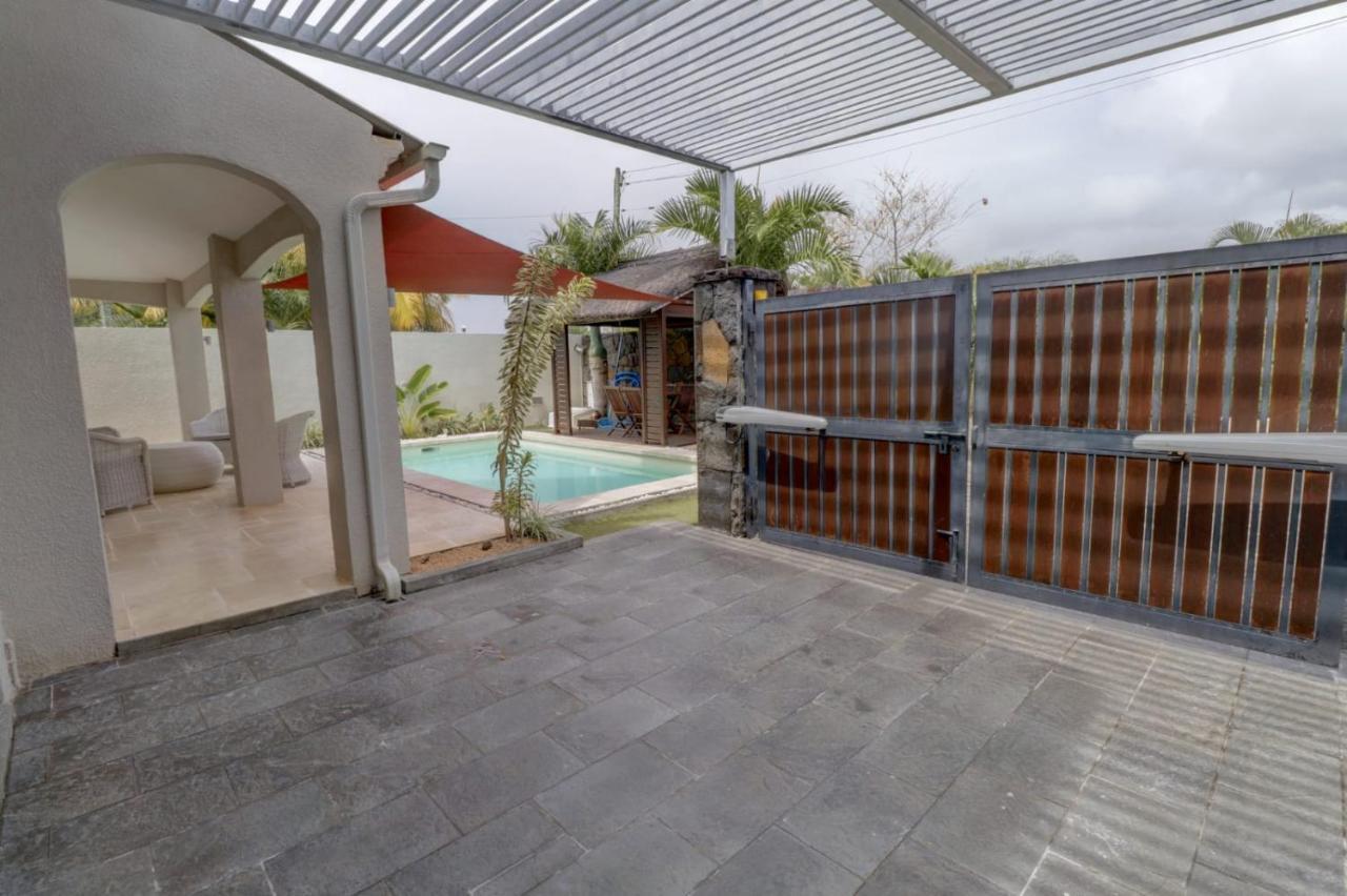 Happiness 3 Bedroom Luxury With Private Pool, Near Amenities And Beaches Mauritius *